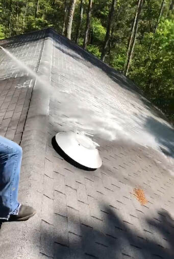 roof washing cleaning